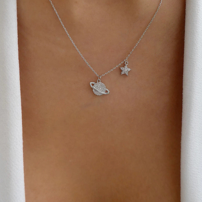 Star and moon necklace wholesale fashion cross-border o-shaped chain jewelry women's ins style niche style design high-end fall and wintersweater chain