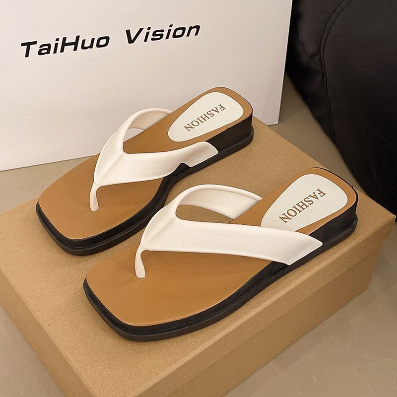 Thick sole square toe flip flops women 2025 summer new arrivalfashionoutwear beach beach retro flip flops