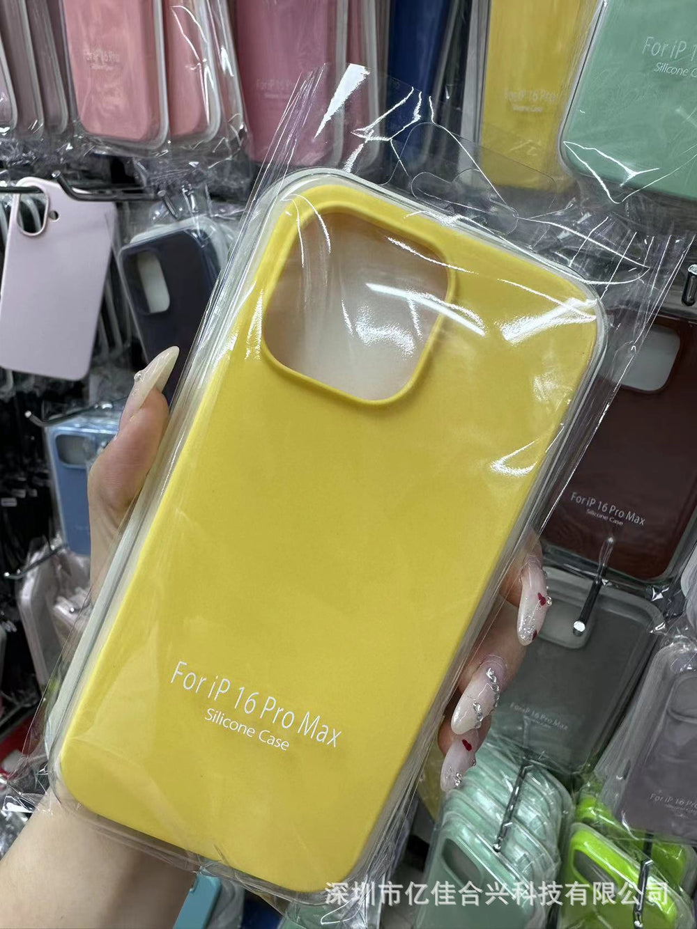 Wholesale liquid silicone phone cases for iphone 17, creative full coverage protective cases for apple 16, 13, and 14 - european & american style, cross-border e-commerce
