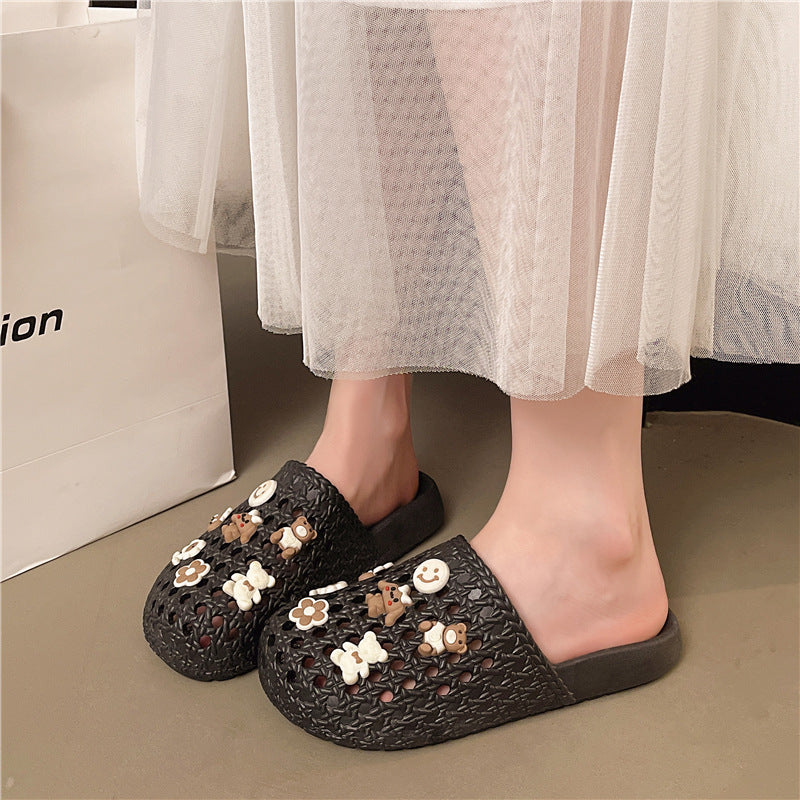 Cut out half-pack slippers for women 2026new arrivaloutwearfashion crocs soft bottom half-pack cartoon bear sandals and slippers for women