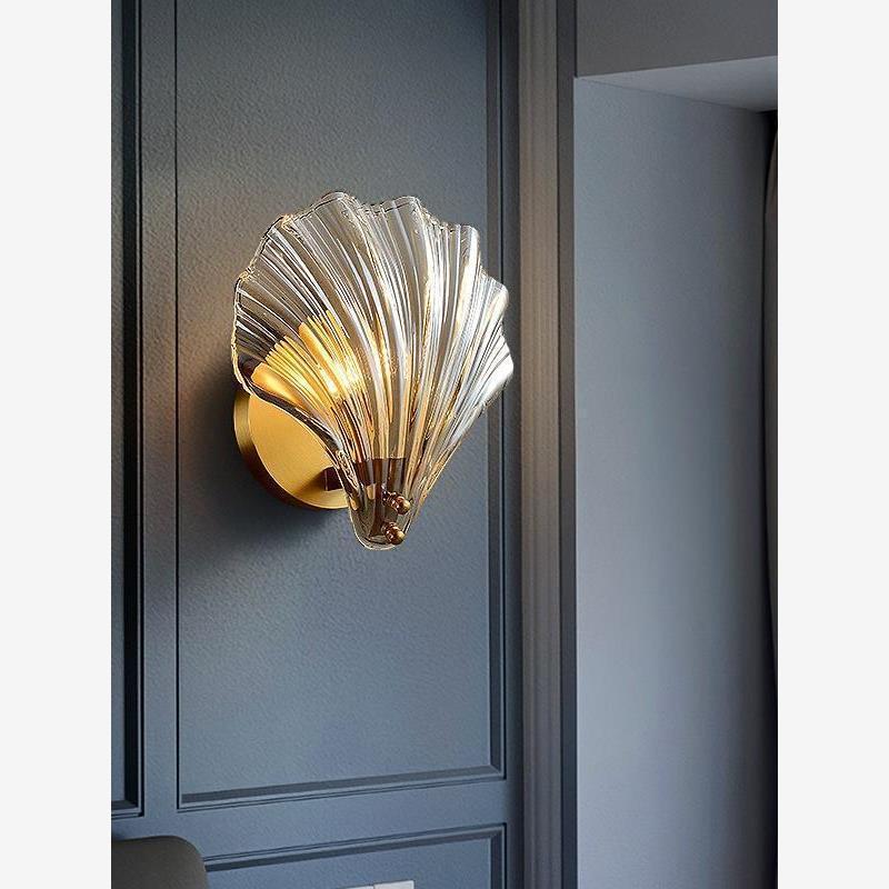 Scandinavianpopular copper-plated accessible luxury crystal wall lamp modern casual bedroom bedside shell lamp living room background wall lamp