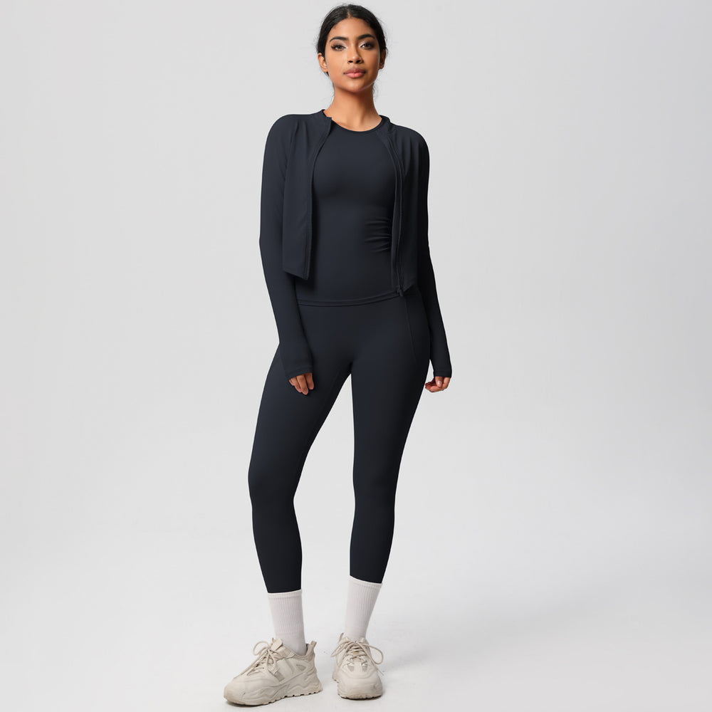 Solid color new outdoor casual quick-dry sports yoga outfit - tight-fitting, butt-lifting, pocketed shorts - fitness naked feel three-piece set