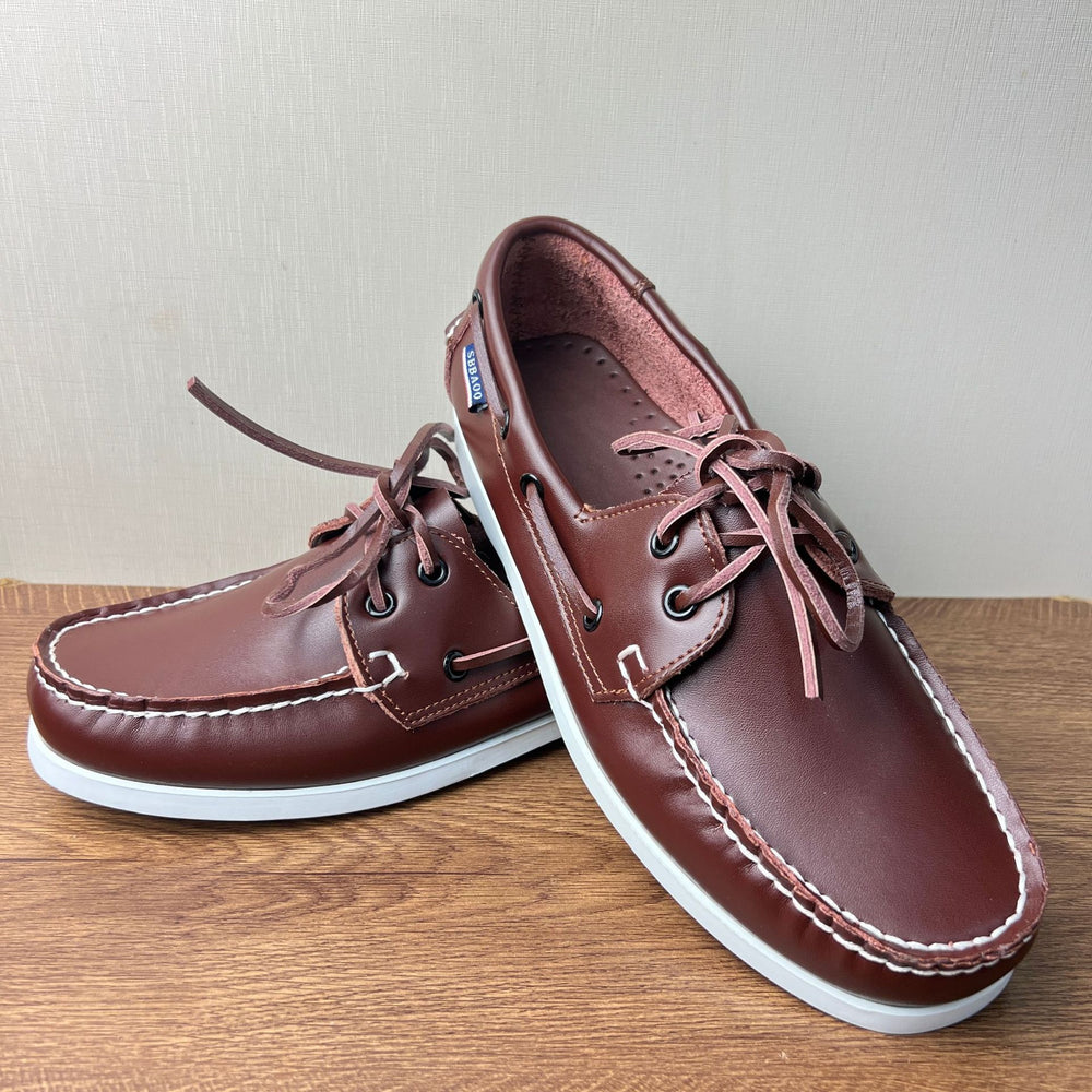 Men's classic low-top leather boat shoes - lightweight, casual, stylish, handmade, comfortable, and slip-resistant driving shoes