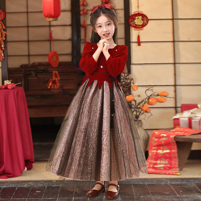 Ready-to-ship, hot-selling girls' formal dresses in festive red. new for , these long, elegant dresses are perfect for the new year and the fall/winter season. stylish and fashionable skirts
