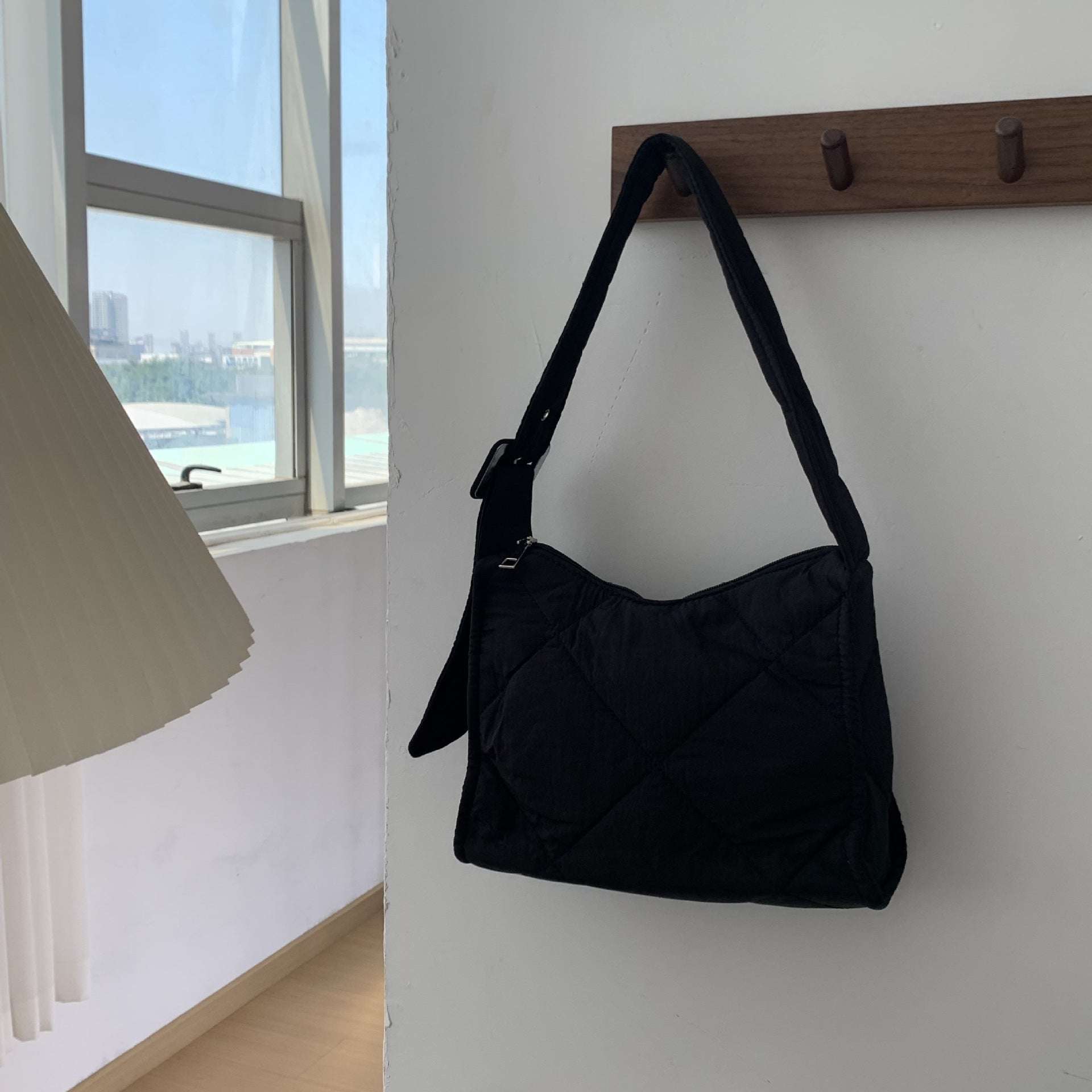 Bag Women's New Shoulder Bag Padded Cotton Rhombus Cloud Bag Underarm Bag Simple Versatile Portable Large Capacity Bag Women's Tide