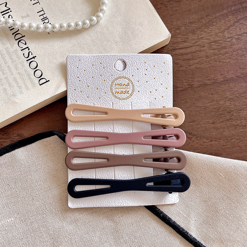 Maillard milk coffee color one-word clip hairpin, large duckbill clip on the back of the head, broken hair on the forehead, side bangs clip