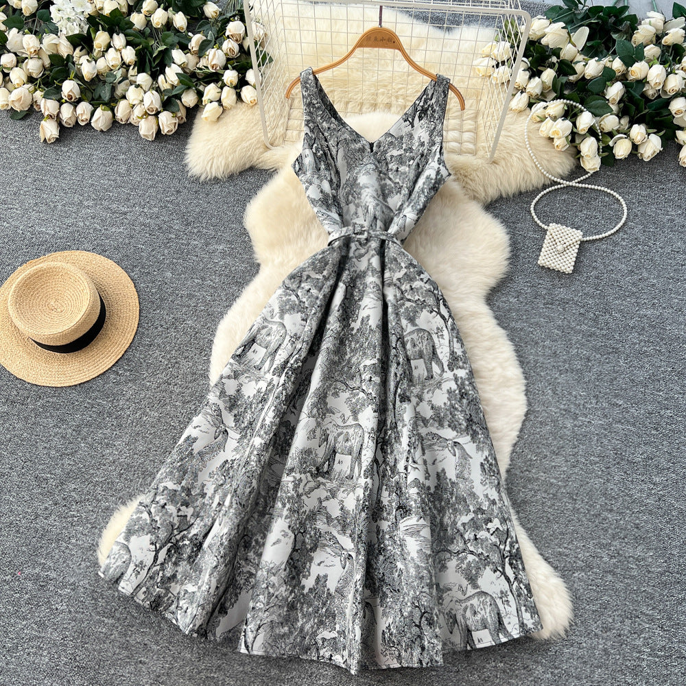 French chic high-end elegant dress for women, autumn  collection: tie-waist, slimming, elegant v-neck, jacquard, maxi swing dress