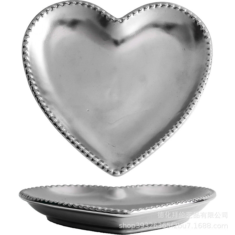 Trendy, electroplated silver heart ceramic plate - high-end desktop organizer for jewelry and cosmetics