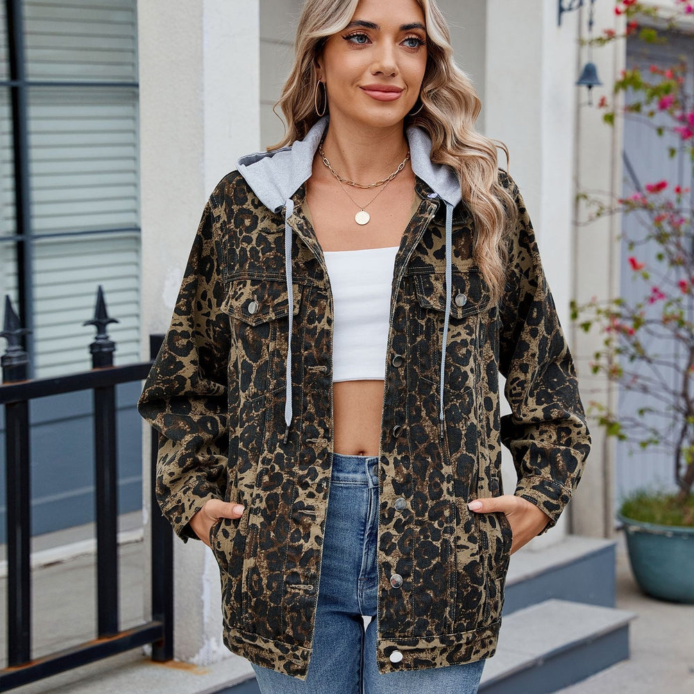 e-commerce: new, versatile, slimming, vintage-inspired, classic, loose-fit denim jacket/outerwear for women, suitable for , , and