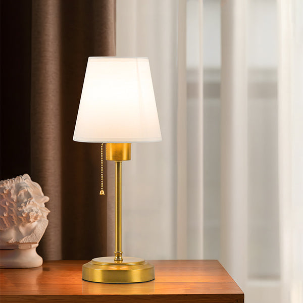 Cross-border retro light luxury fabric bedside lamp sleeping restaurant desktop decoration table lamp removable charging table lamp