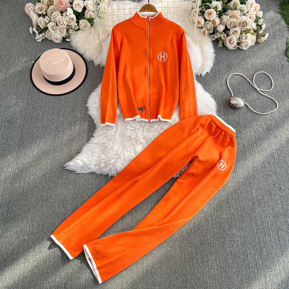 autumn and winter new arrival zipper sweateroutwear creative small horse embroiderlong sleevesknittingtopspantstwo-piece set for women