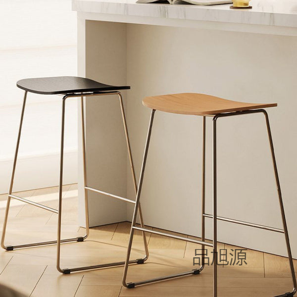 Solid wood high stool coffee shop at the front desk of mobile phone chain store Leisure simple wrought iron bar chair Clear bar milk shop chair