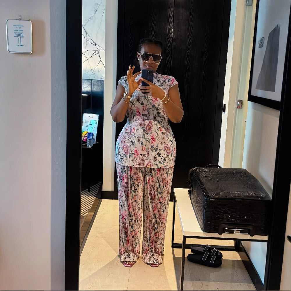 European and american cross-border women's fashion:  spring new arrival - pleated round neck flutter sleeve fashion print wide-leg pants two-piece set
