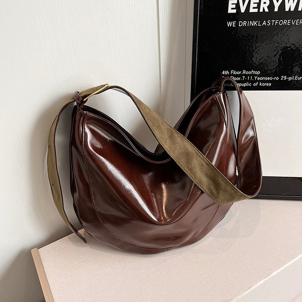 Dumpling bag messenger 2025 new fashion tote bag versatile soft leather large capacity commuter bag women