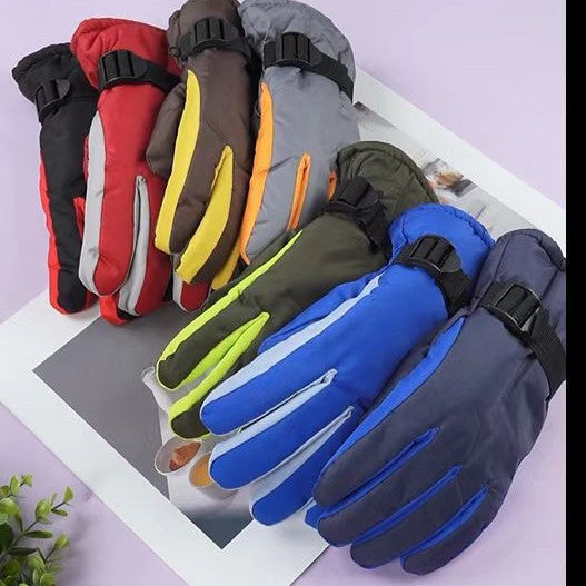 Winter new men's thermal gloves outdoor skiing motorcycle electric vehicle riding gloves piled thicker cycling