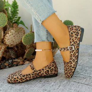 spring/summer new arrivals: plus-size women's flat shoes for cross-border e-commerce. sizes 35-42 available. wholesale options available. dropshipping to  and