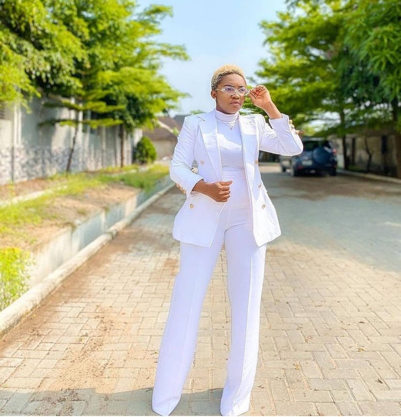 Special offer: cross-border white long-sleeved pantsuit - stylish, chic, and versatile for work or play