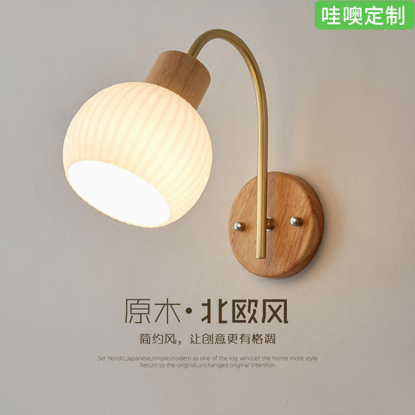 [Wow] Japanese-style Nordic solid wood wall lamp, simple and creative entrance, living room staircase aisle, bedroom bedside wall lamp