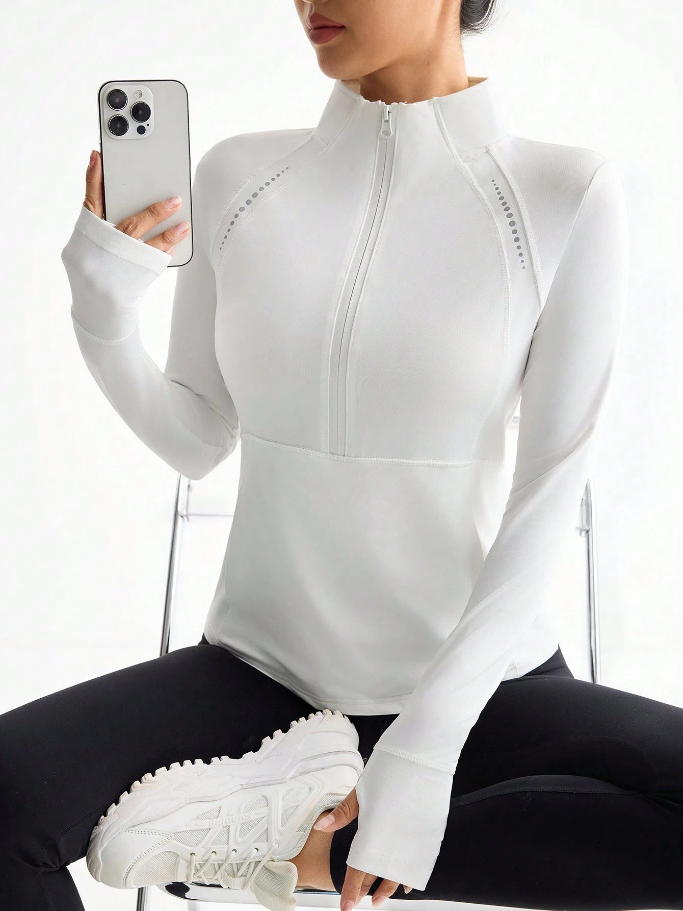 Pre-sale Cross-border high-elastic breathable yoga long-sleeved top thumb hole stand-up collar reflective printing slim-fit sports sweater women