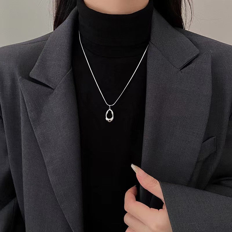 Hollow water drop metal normcore style necklace for women 2023new arrivalbest sellingniche styleaccessible luxury clavicle chaineleganteasiest for match