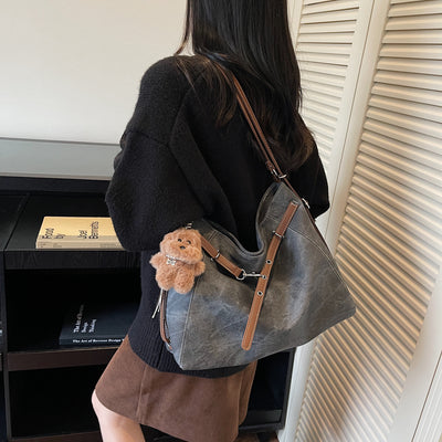 2025 new autumn/winter large capacity shoulder bag, crossbody, casual tote bag - niche design, high quality, versatile backpack