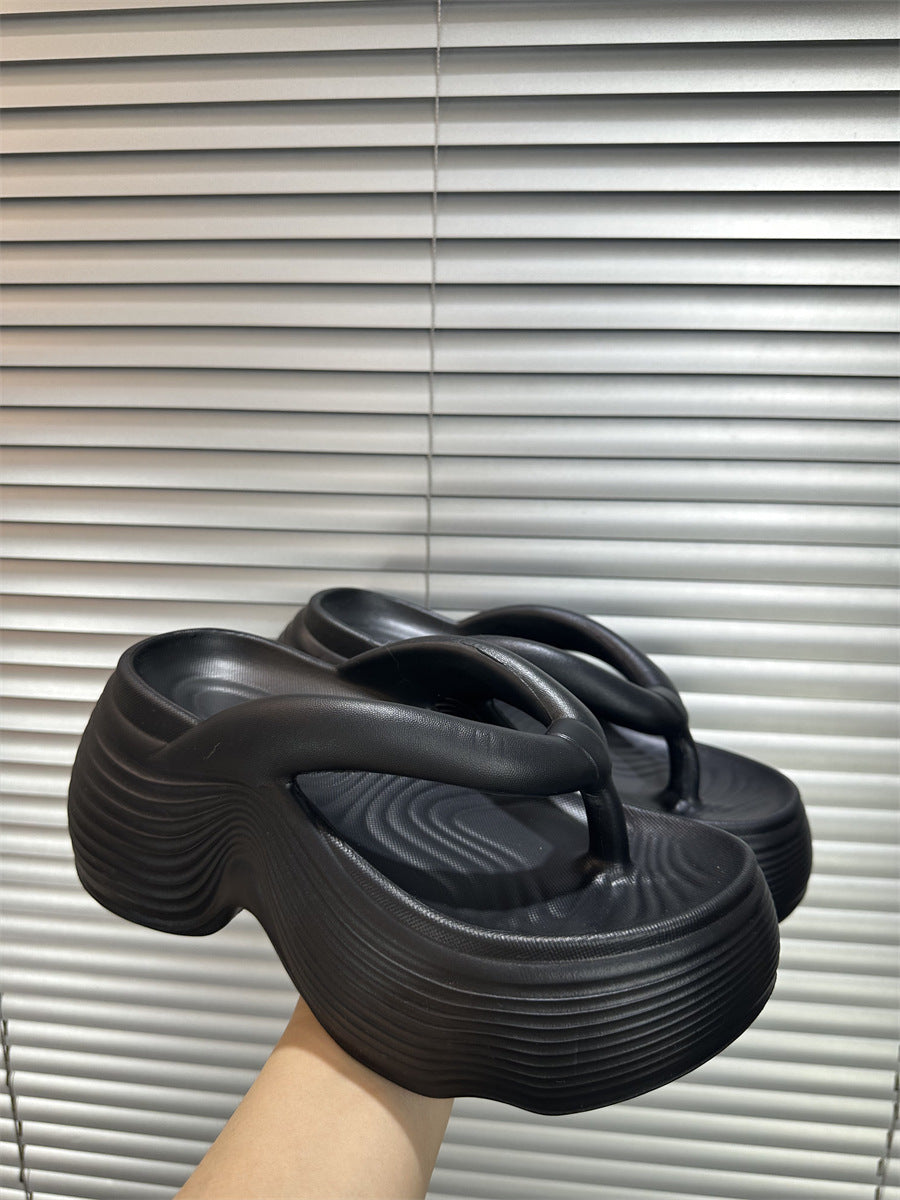 2026 new trendy thick-soled flip-flops for women - summer outdoor fashion sandals