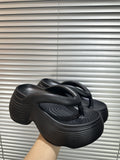 2026 new trendy thick-soled flip-flops for women - summer outdoor fashion sandals