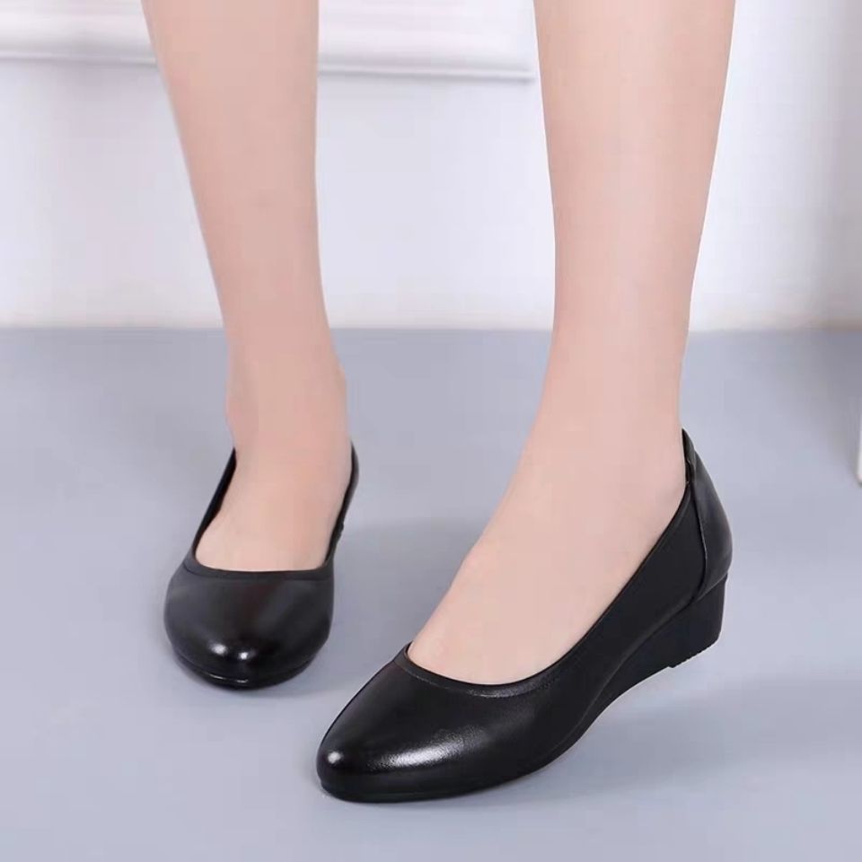 [soft leather soft bottom] famous brand broken code shoes soft leather year-end non-slip soft leather soft bottom leather shoes women's wedge flat leather shoes