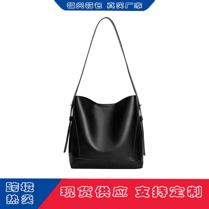 Cross-border 2025 Simple Tote Bucket Bag Large Capacity Fashion Commuter Bag Premium Trend Hand Carry Shoulder Bag