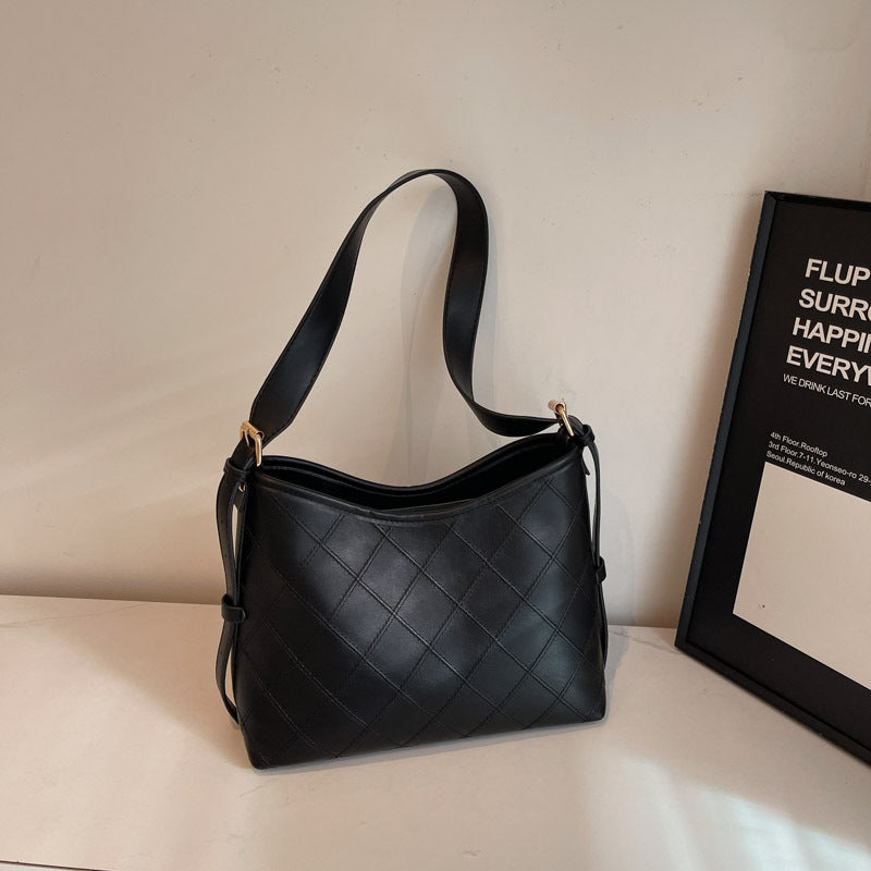 Rhombus small bag women's bag 2025 summer new trendy Korean version versatile shoulder bucket bag Internet celebrity fashion messenger bag