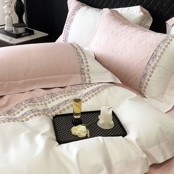 Sweet Xiaoxiangfeng 100 long-staple cotton four-piece set, high-end exquisite embroidery quilt cover, skin-friendly bedding