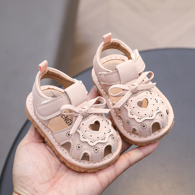 Girls' closed-toe sandals: new summer  collection - soft-soled, hollow-out princess shoes for little girls - trendy baby footwear