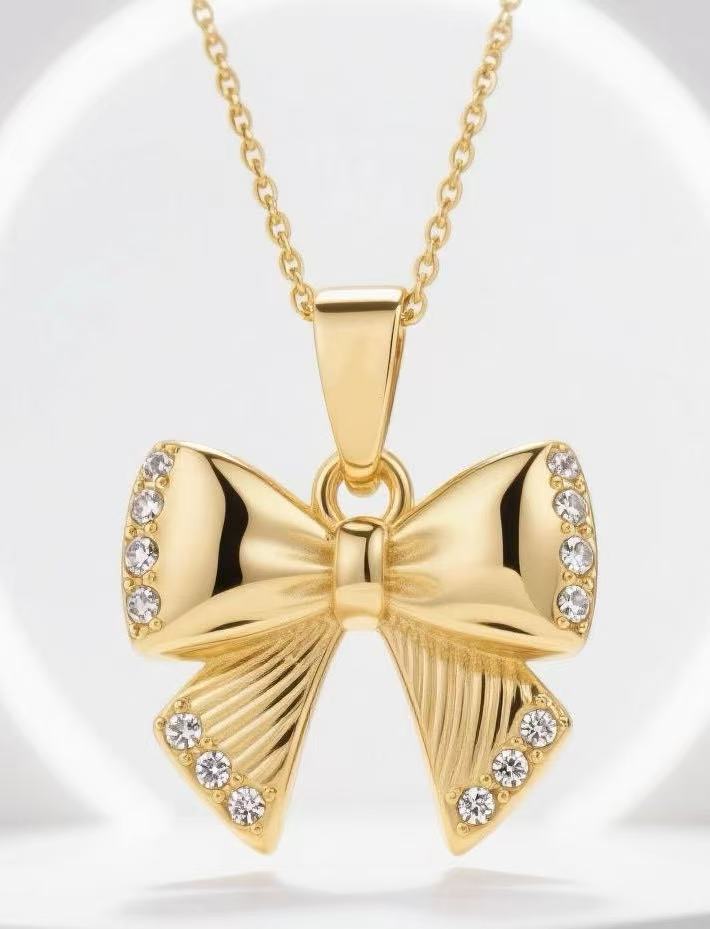 fashion e-commerce ins style titanium steel diamond-encrusted accessible luxury stainless steel plated 14k gold butterfly necklace for women wholesale