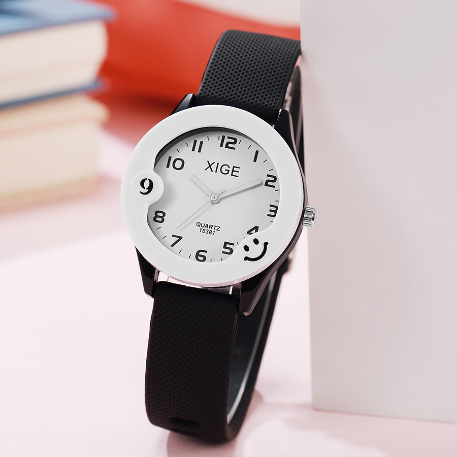 Kids' waterproof quartz watch - candy color minimalist silicone sports gift watch - toy watch - waterproof children's watch