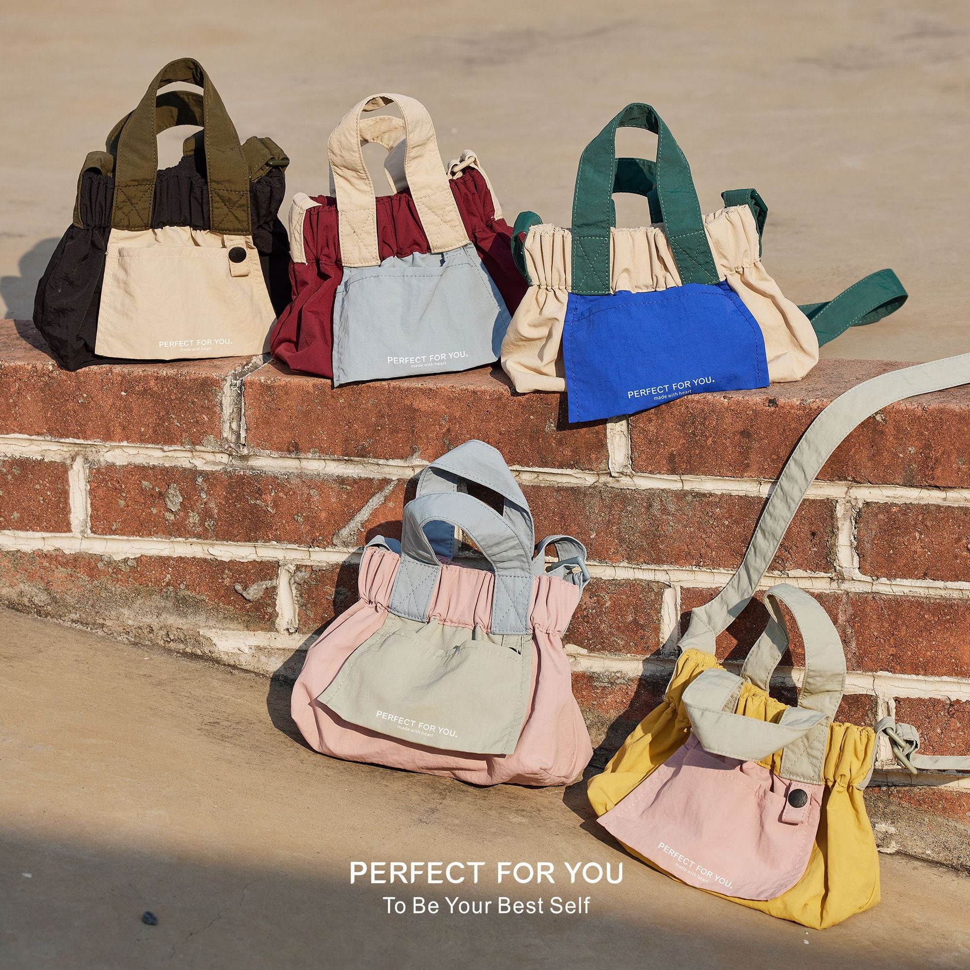 Cross-border new messenger bag fashionable Singapore small bag nylon waterproof shoulder bag large capacity can be stored underarm bag