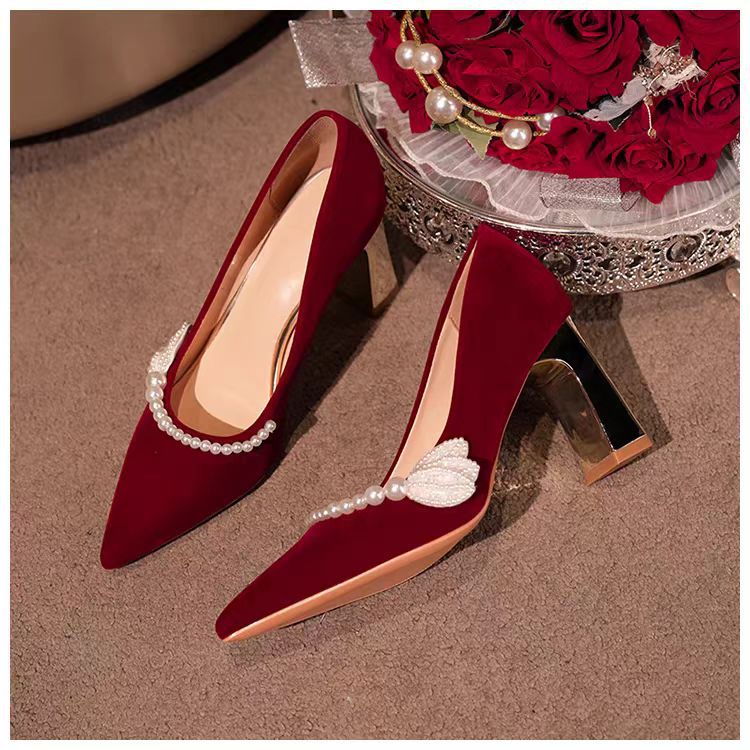 Red wedding shoes for women, new 2026 chinese style xiuhe dress pearl bridal high heels