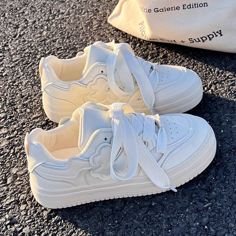 White shoes women's 2026 spring & fall new platform canvas sneakers - creamy, unique, and versatile casual skate shoes