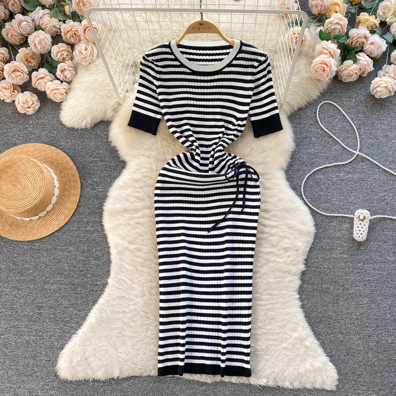 Lightly mature royal sister style round neck silm pleated stripesdresseleganceelegant goddess style classy sense hip-covering long skirt