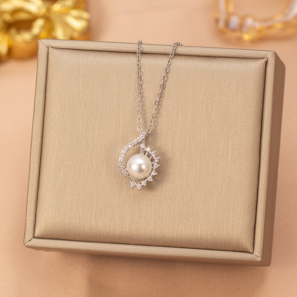 European and american hot-selling fashion zircon pearl necklace for women, lightweight luxury, niche, versatile, elegant, fashionable titanium steel clavicle chain jewelry