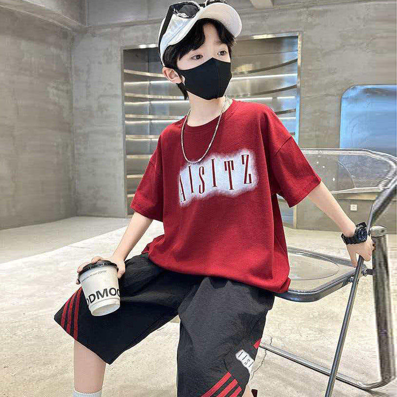 Boys' summer  new stylish outfit: trendy short-sleeve and shorts two-piece set - lightweight summer wear for babies and kids