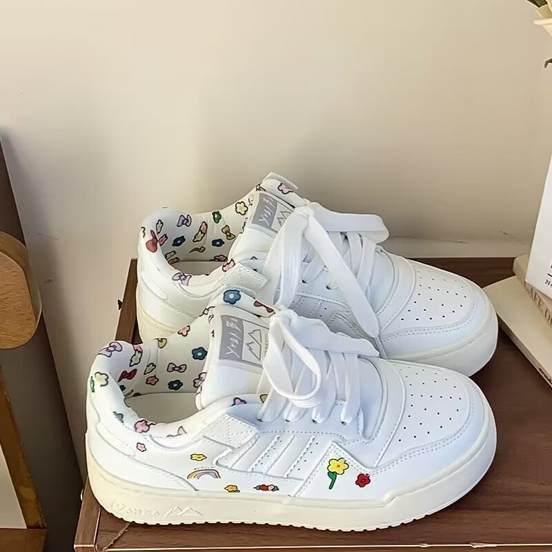 Women's white sneakers - spring 2026 new collection: student style, chunky sole, versatile athletic shoes with graffiti design - trendy & instagrammable