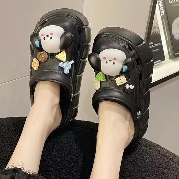 New platform clogs for women - trendy, slip-resistant, versatile, height-increasing, closed-toe, beach sandals for summer