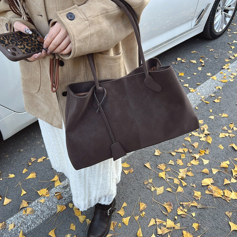 South Korea's new suede suede tote bag large-capacity commuter hand-held underarm bag versatile lock shoulder bag women