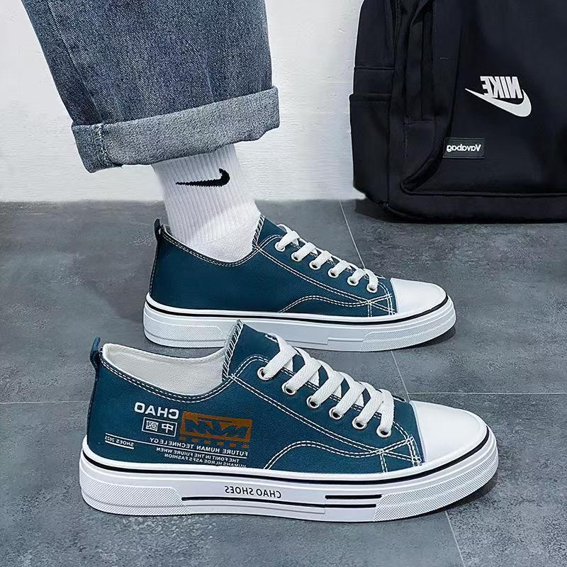 Men's korean style winter 2025 new versatile athletic casual lightweight men's skate shoes wear-resistant breathable canvas trendy sneakers