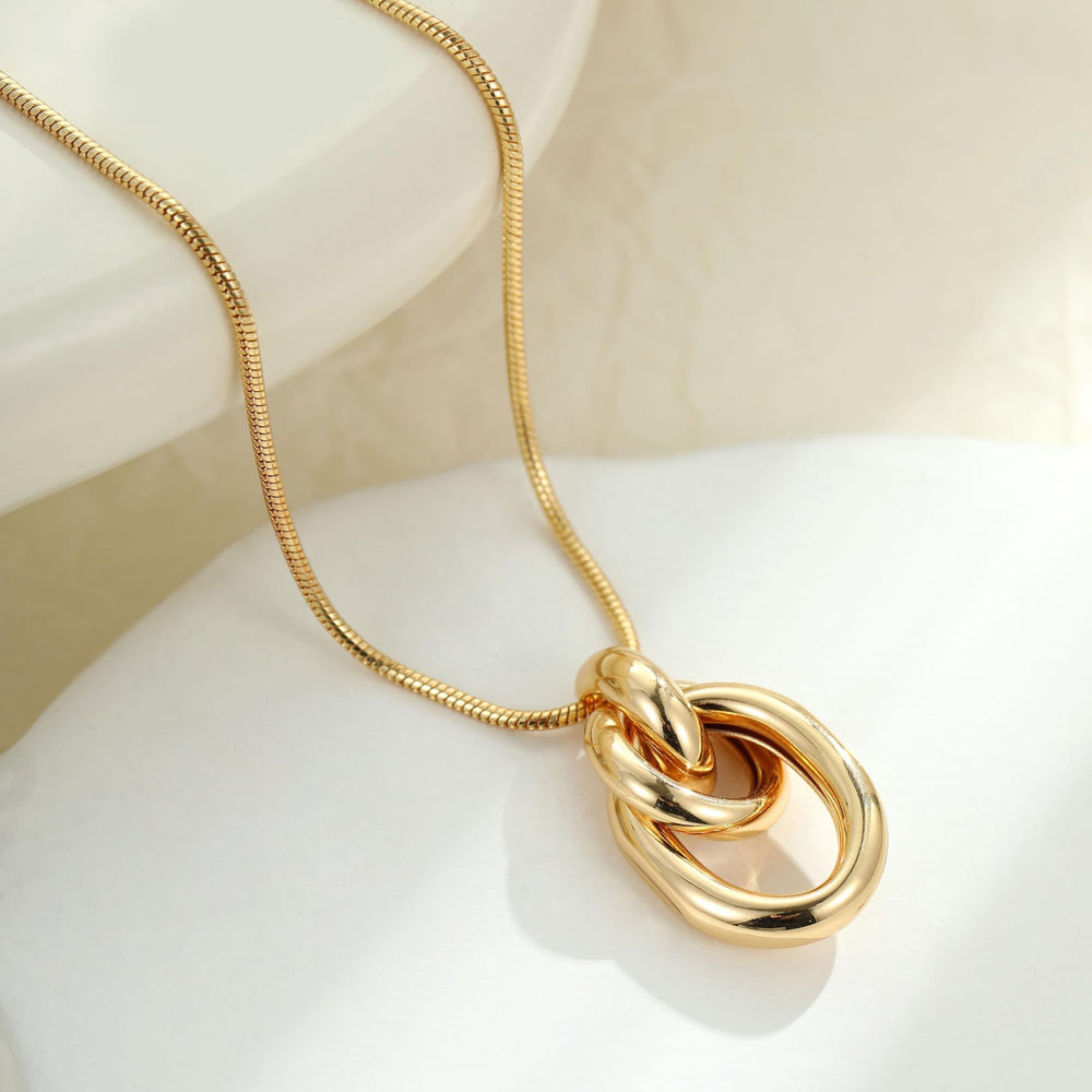 Amazon cross-border bestseller: gold knot pendant necklace - minimalist, trendy, choker style, unique and versatile design jewelry for women