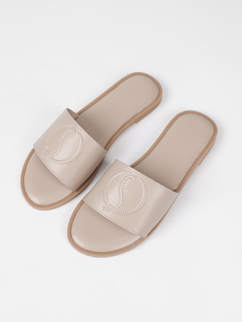 women's fashion sandals: new 2026 summer collection - european & american style, flat, minimalist, ready to ship