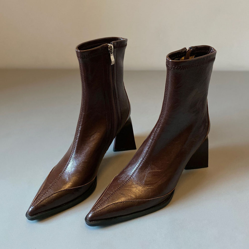 Pointed toe soft leather slim fit ankle boots - high heel, slimming, side zipper, genuine leather, elegant winter boots