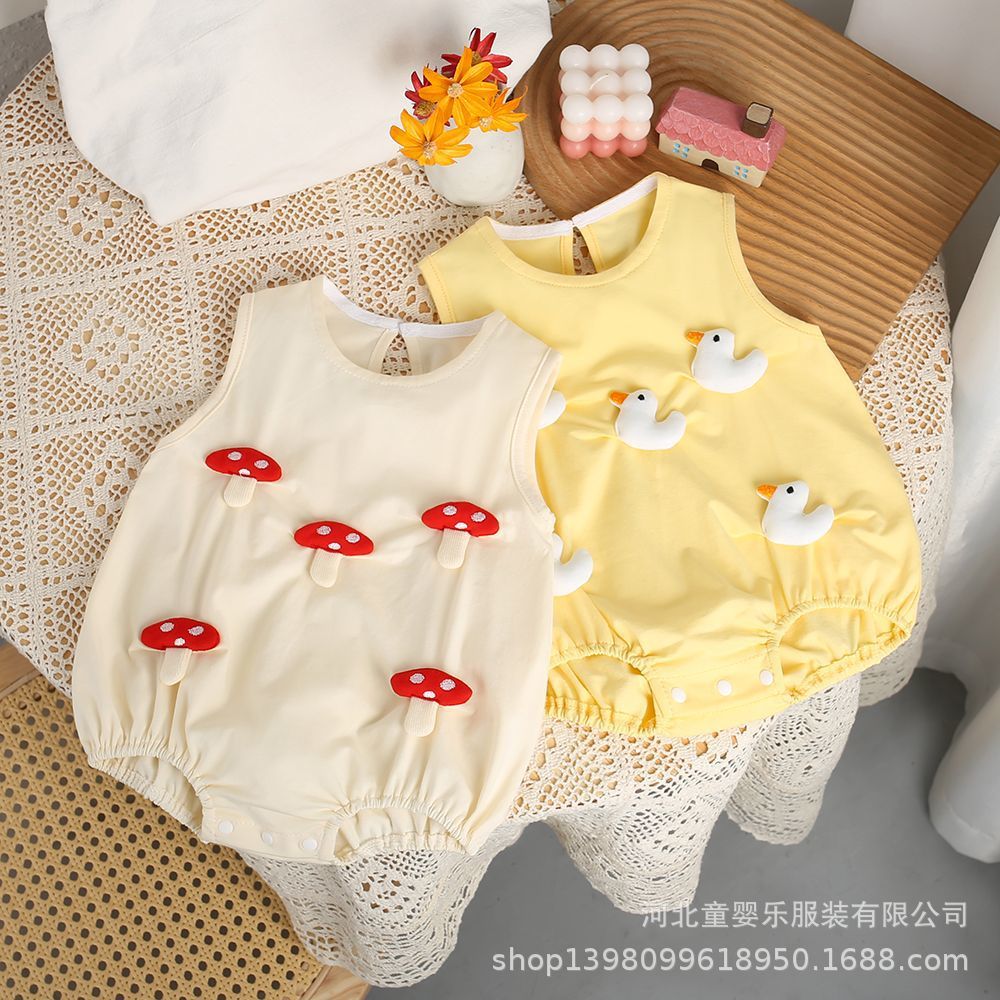 Newborn summer flutter sleeve romper, baby short-sleeve bodysuit, lightweight summer onesie for baby boys and girls, crawling suit