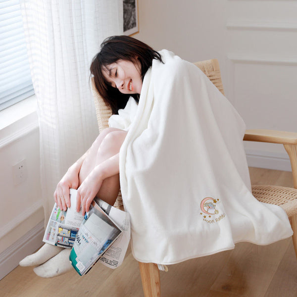 Internet celebrity bath towels, absorbent chest wraps, adult personalized adult bath towels, male and female couples towel sets, one piece is sent on behalf of others.