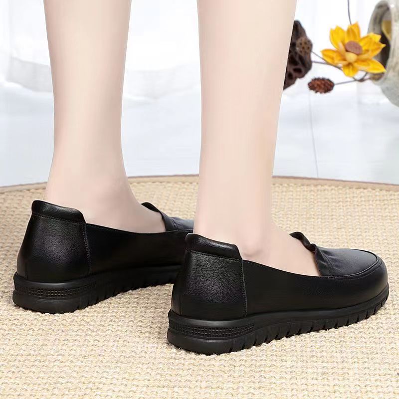 Soft leather soft bottom ladieswear shoes flatsabrasion resistantwaterproofbows work shoes wechat group purchase live broadcast one piece dropshipping